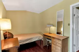 402 SE 75th Ave, Portland, OR 97215 - Photo 35