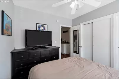 402 SE 75th Ave, Portland, OR 97215 - Photo 33
