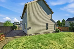 2528 N Crater Ln, Newberg, OR 97132 - Photo 41