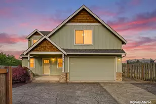 2528 N Crater Ln, Newberg, OR 97132 - Photo 1