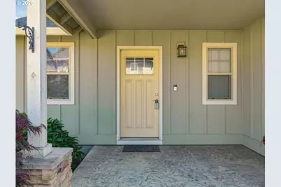 2528 N Crater Ln, Newberg, OR 97132 - Photo 9