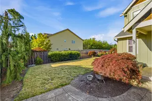 2528 N Crater Ln, Newberg, OR 97132 - Photo 5
