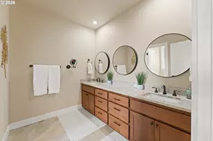 242 Bonifacio Ln, Roseburg, OR 97471 - Photo 35