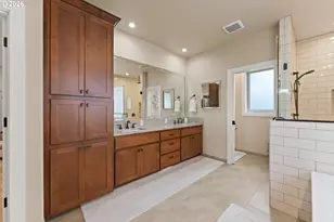 242 Bonifacio Ln, Roseburg, OR 97471 - Photo 29