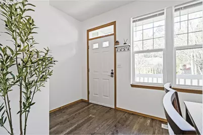 121 SE 8th Ave, Hillsboro, OR 97123 - Photo 5