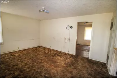 2902 19th Ave, Forest Grove, OR 97116 - Photo 9