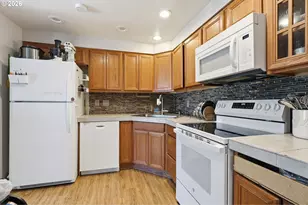 18052 SW Monte Verdi Blvd, Beaverton, OR 97007 - Photo 17