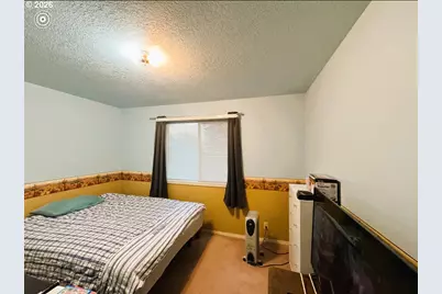 1918 SE Regner Rd, Gresham, OR 97080 - Photo 17