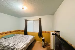 1918 SE Regner Rd, Gresham, OR 97080 - Photo 17