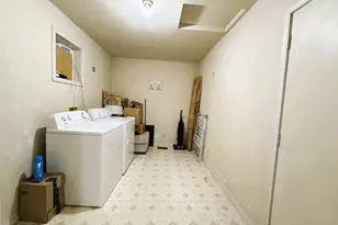 1918 SE Regner Rd, Gresham, OR 97080 - Photo 13