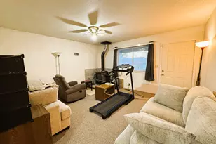 1918 SE Regner Rd, Gresham, OR 97080 - Photo 7