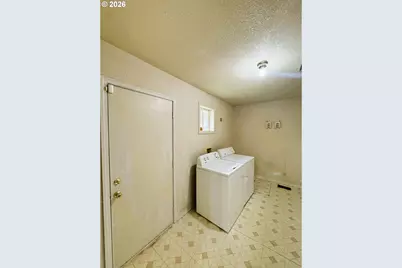 1918 SE Regner Rd, Gresham, OR 97080 - Photo 29