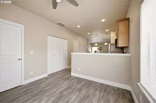 6136 SE Duke St, Portland, OR 97206 - Photo 9