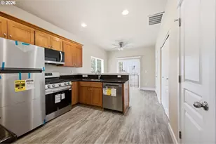 6136 SE Duke St, Portland, OR 97206 - Photo 15