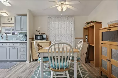17561 SW Hancock Way, Beaverton, OR 97006 - Photo 17