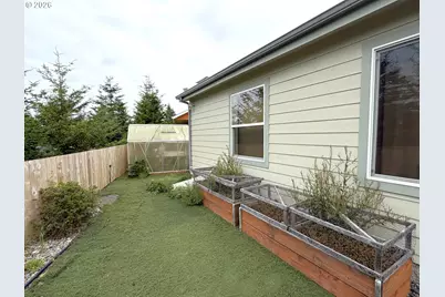 63408 Nathan Dr, Coos Bay, OR 97420 - Photo 29