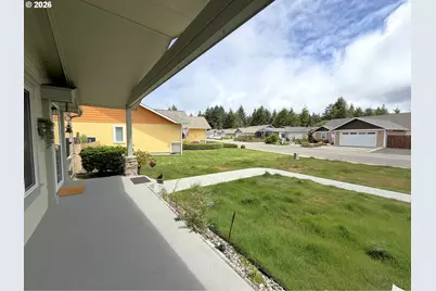 63408 Nathan Dr, Coos Bay, OR 97420 - Photo 3