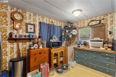22210 Tiller Trail Hwy, Days Creek, OR 97429 - Photo 11