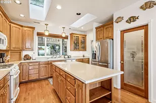 7761 SW Millerglen Dr, Beaverton, OR 97007 - Photo 7