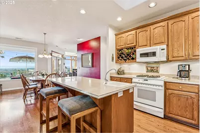 7761 SW Millerglen Dr, Beaverton, OR 97007 - Photo 9