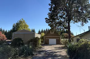 21504 NW Bendemeer Rd, Hillsboro, OR 97124 - Photo 3