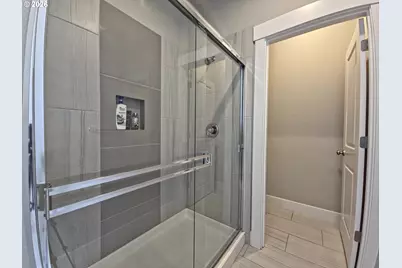 15975 SW Wren Ln, Beaverton, OR 97007 - Photo 7