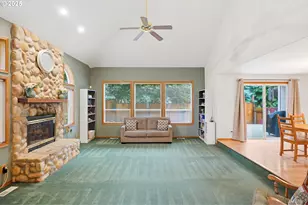 786 NE Edgehill Dr, Estacada, OR 97023 - Photo 7