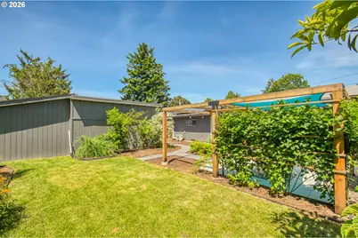 11808 SE Taylor St, Portland, OR 97216 - Photo 33