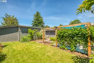 11808 SE Taylor St, Portland, OR 97216 - Photo 33