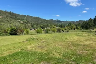 207 NE Spencer Ct, Roseburg, OR 97470 - Photo 41