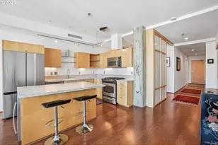 1221 SW 10th Ave, Portland, OR 97205 - Photo 25