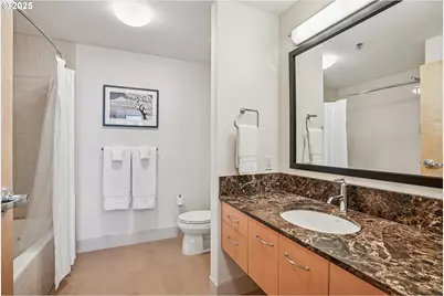 1221 SW 10th Ave #1510, Portland, OR 97205 - Photo 21