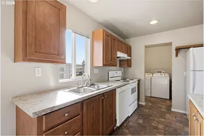 4940 Sunnyside Rd SE #B3, Salem, OR 97302 - Photo 19