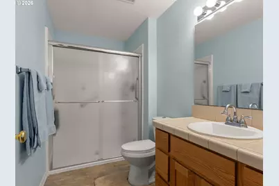 2008 NW 13th St, Battle Ground, WA 98604 - Photo 17