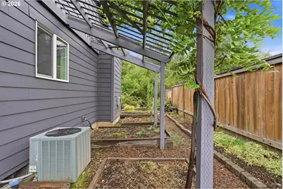 642 S 13th Ave, Cornelius, OR 97113 - Photo 11