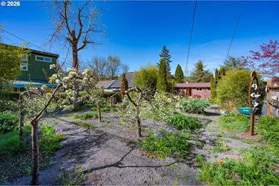 2525 Friendly St, Eugene, OR 97405 - Photo 45