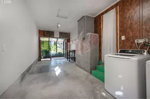 2525 Friendly St, Eugene, OR 97405 - Photo 3