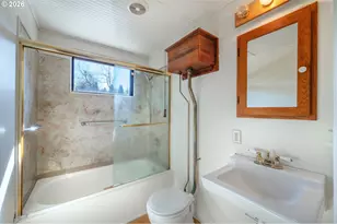 2525 Friendly St, Eugene, OR 97405 - Photo 23