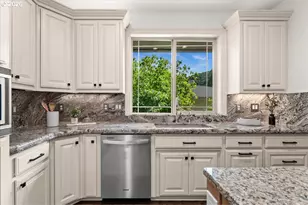 260 SE Avondale Way, Gresham, OR 97080 - Photo 13
