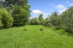 542 NE 80th Ave, Portland, OR 97213 - Photo 7