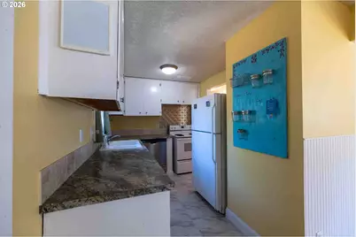 6977 SE Snider Ave, Milwaukie, OR 97222 - Photo 9