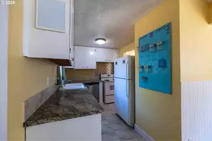 6977 SE Snider Ave, Milwaukie, OR 97222 - Photo 9