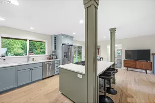 18718 Rose Way, West Linn, OR 97068 - Photo 13