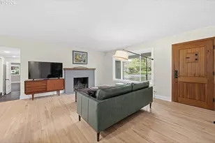 18718 Rose Way, West Linn, OR 97068 - Photo 5