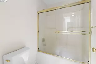 9137 NW McKenna Dr, Portland, OR 97229 - Photo 29