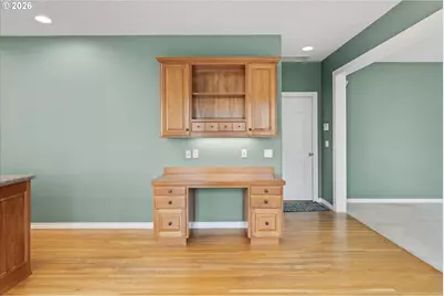 9137 NW McKenna Dr, Portland, OR 97229 - Photo 17