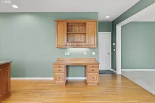 9137 NW McKenna Dr, Portland, OR 97229 - Photo 17