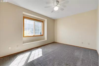 1110 NE 15th Ave, Canby, OR 97013 - Photo 25