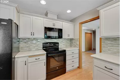 1110 NE 15th Ave, Canby, OR 97013 - Photo 15