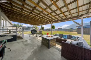 203 Alameda St, Myrtle Creek, OR 97457 - Photo 23